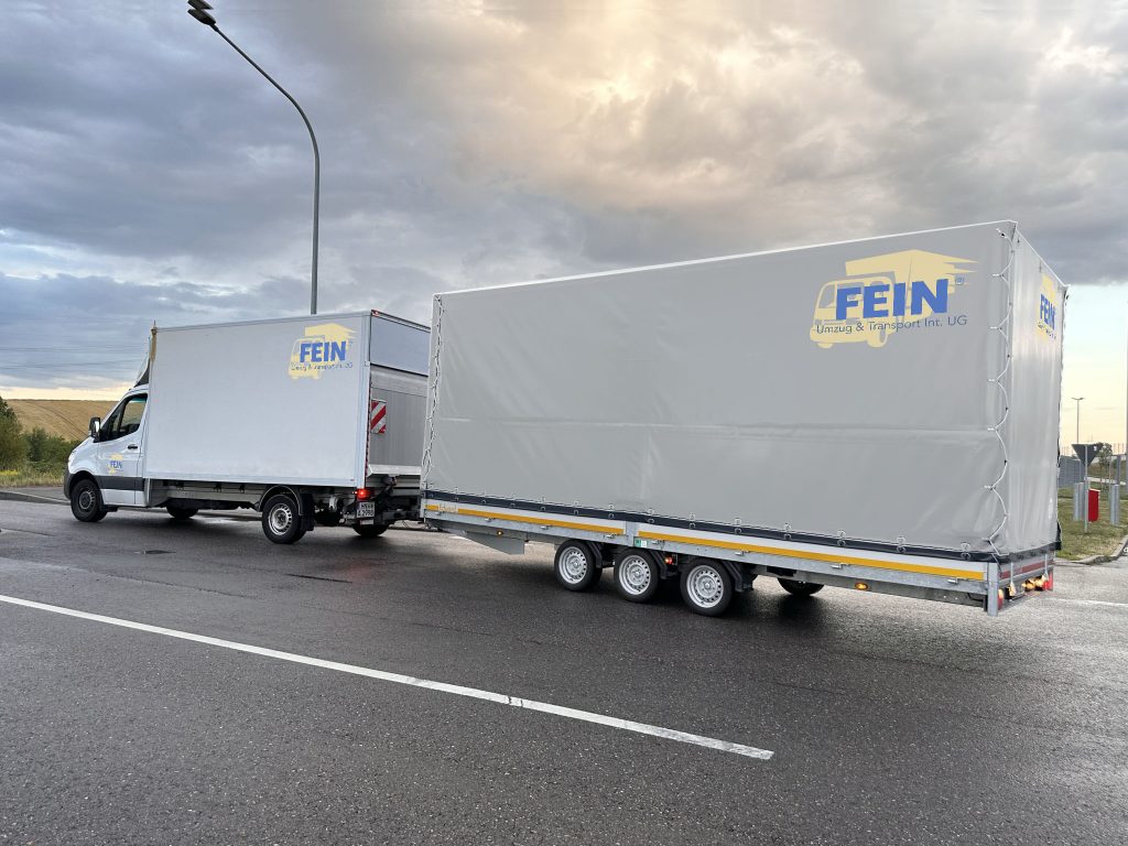 Große Lastkraftwagen für sichere Umzüge